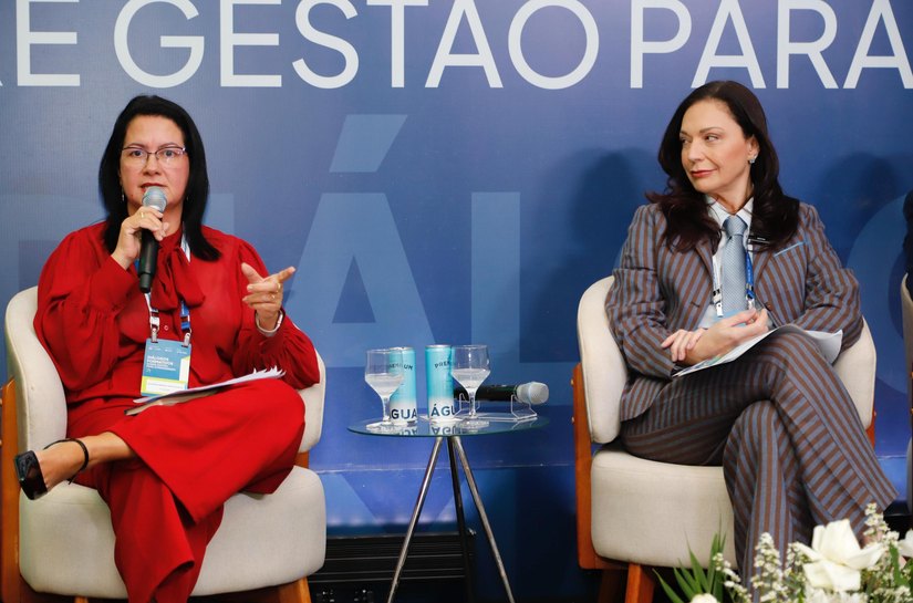 Secretária da Educação de Alagoas celebra Carteira Docente com Lula em Brasília