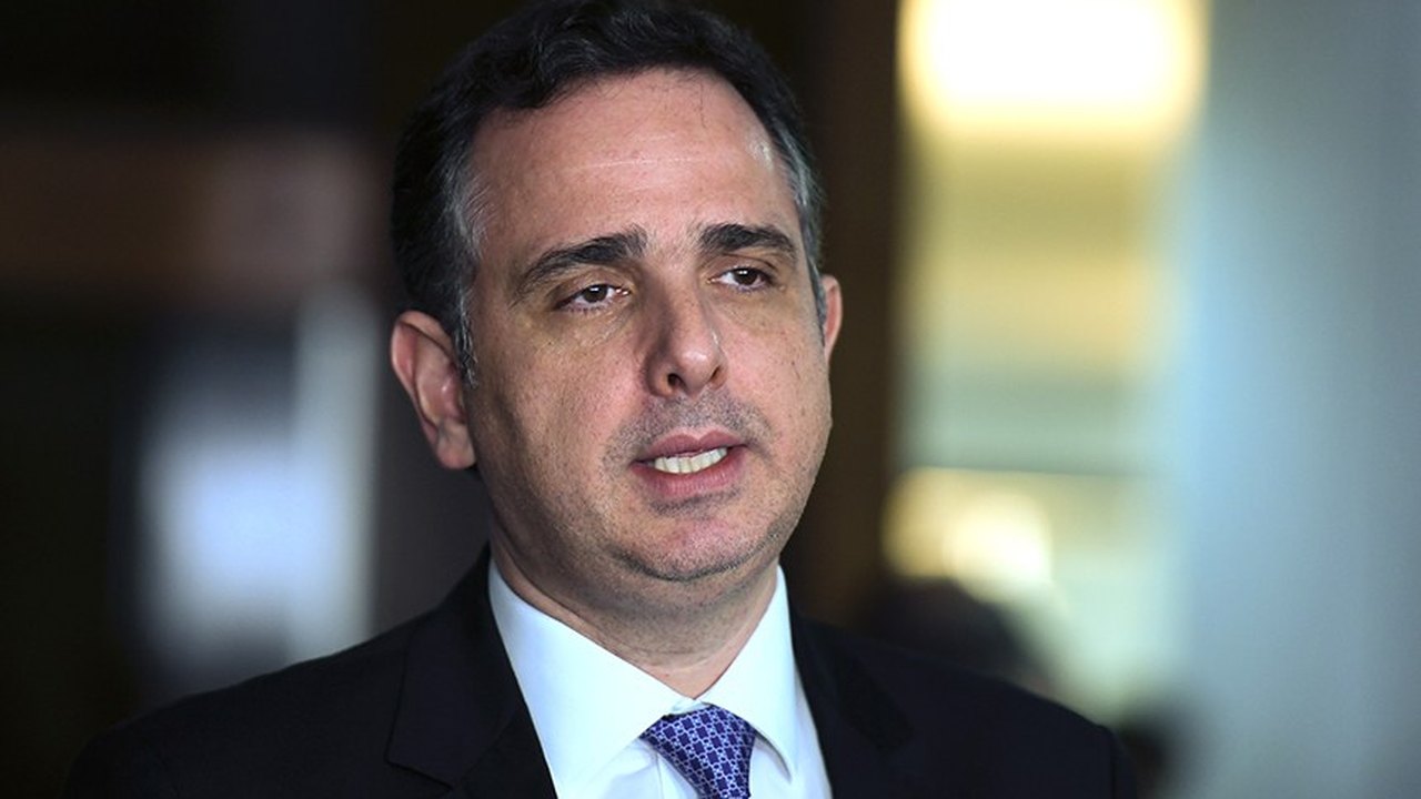 Pacheco defende autonomia do BC e pede redução gradual da taxa de juros