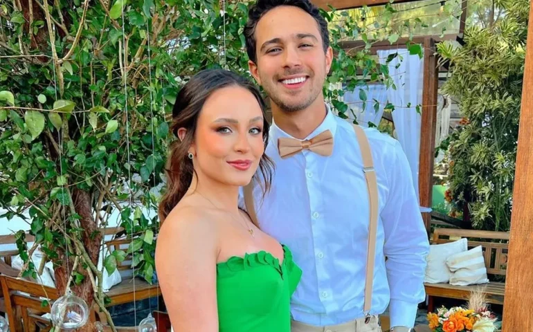 Mãe da atriz Larissa Manoela está sendo investigada por crime de intolerância religiosa