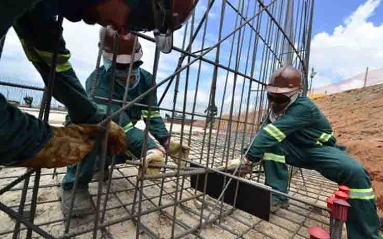 INCC/Sinapi fica em 1,21% em abril ante 0,99% em março, afirma IBGE