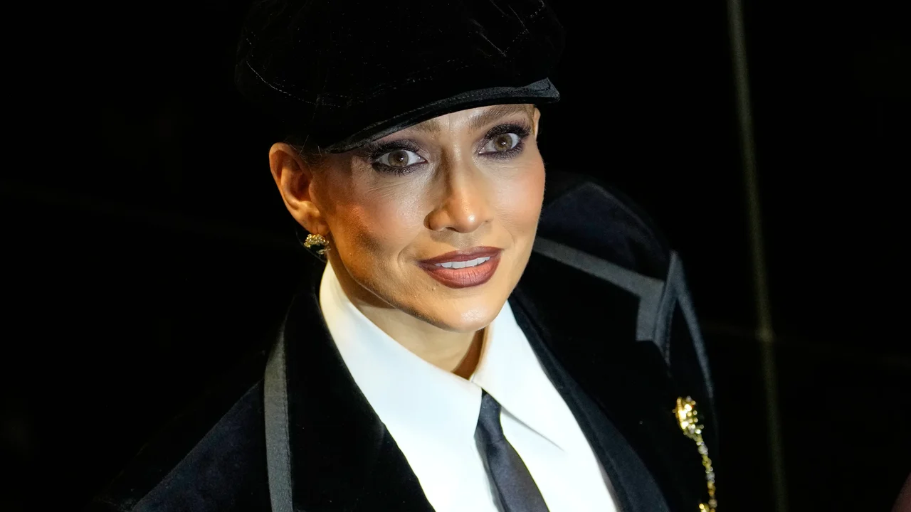 Jennifer Lopez traz o brilho de uma diva enquanto a Dolce & Gabbana renova sua herança siciliana
