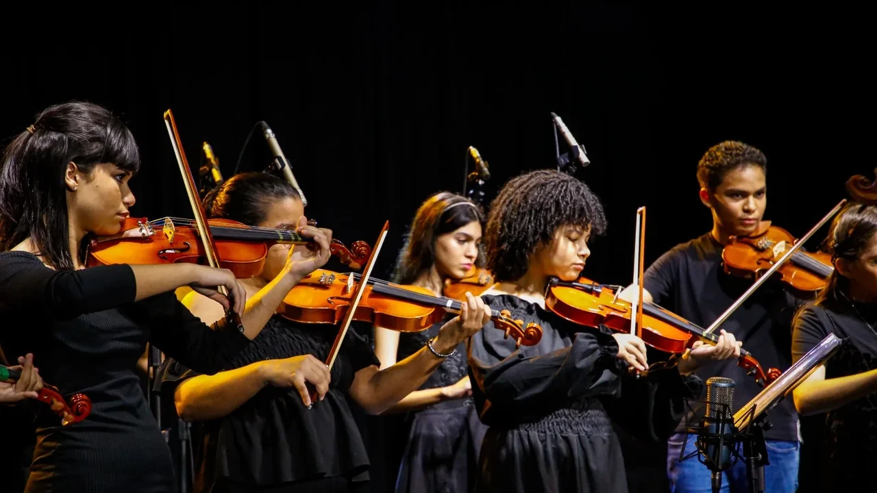 Casa de Vovó Dedé cria Orquestra Sinfônica Infantojuvenil após mais de dois anos de preparação