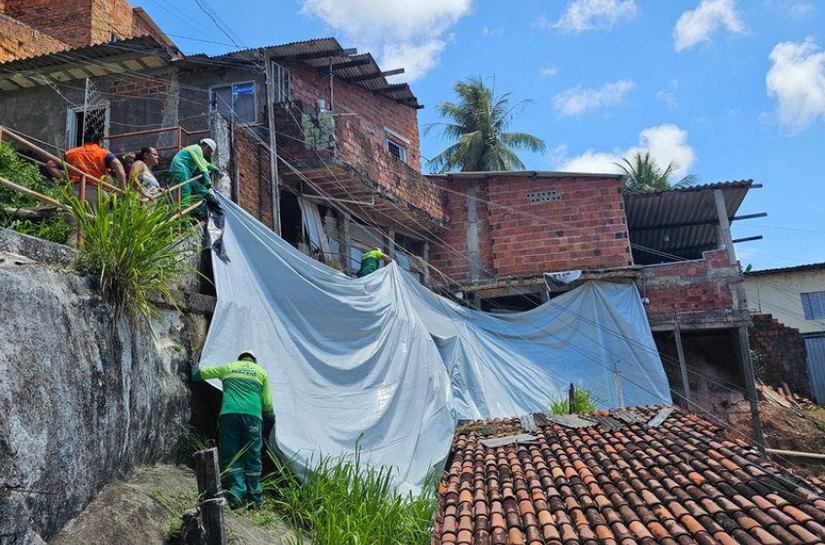 Defesa Civil de Maceió protegeu 174 pontos com lonas brancas em áreas de risco