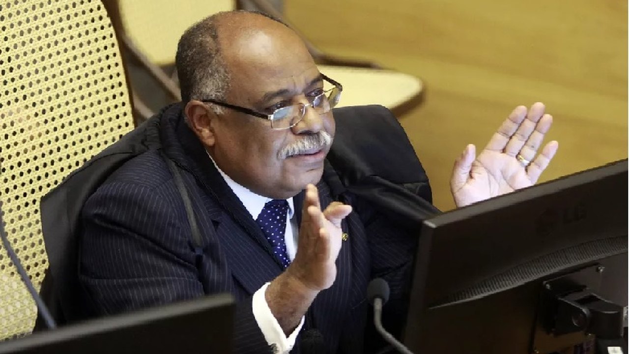 Pesquisas: Corregedor dá três dias para ministro e Cade explicarem investigações