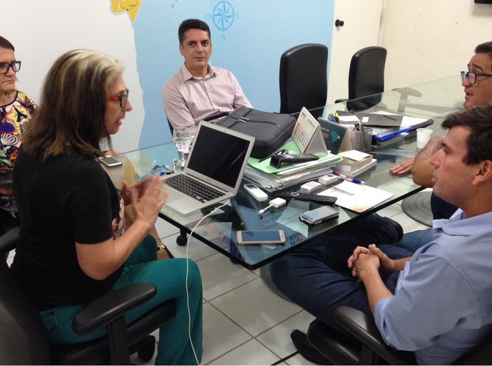Marcius Beltrão se reúne com a secretária de Saúde para tratar da implantação da UTI