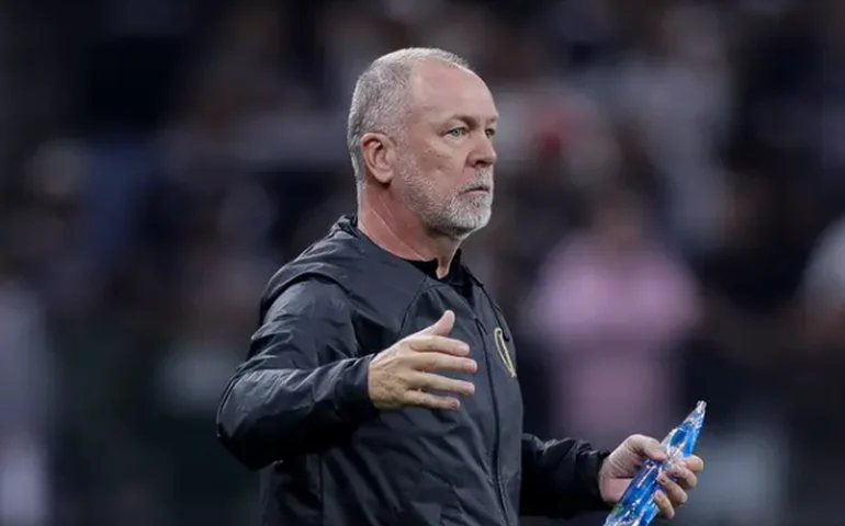 Luto familiar tira o técnico Mano Menezes do jogo do Grêmio contra o São Paulo no MorumBis
