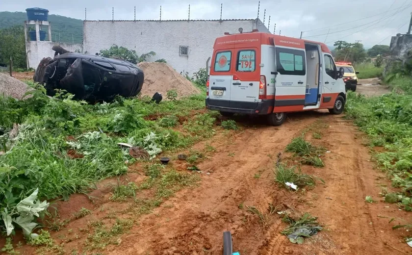 PM morre em acidente após carro capotar em Mata Grande