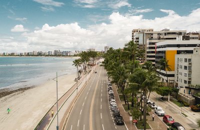 Trecho da orla será interditado hoje para início da ornamentação natalina