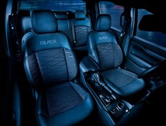 Ford Ranger Black 2026 mostra equilíbrio entre robustez e eficiência - Divulgação (4).jpg 
