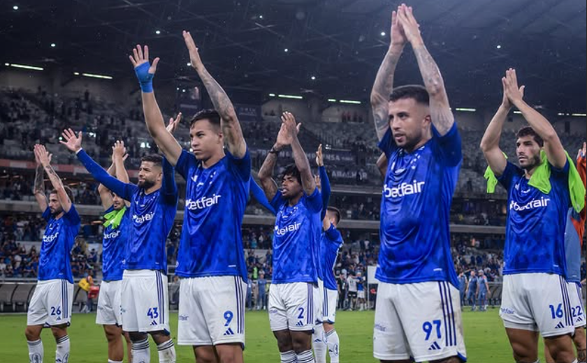 Cruzeiro paga por apatia no 1º tempo, e Racing conquista a Copa Sul-Americana