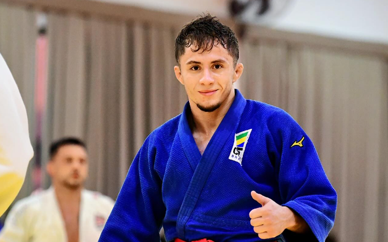 Michel Augusto cai nas oitavas do Mundial de Judô, mas se garante nos Jogos Olímpicos de Paris