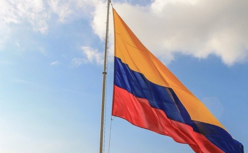 Colômbia acusa grupo ligado a rebeldes de sequestrar 34 militares
