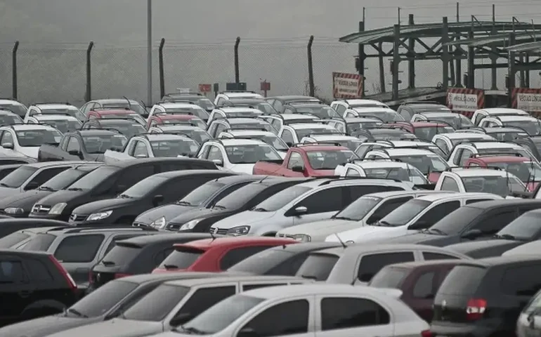 Lloyds Banking Group reserva mais US$ 1,07 bi para compensações em empréstimos de carros