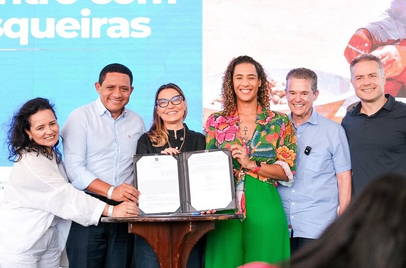 Estado assina adesão a políticas nacionais em articulação com o Governo Federal