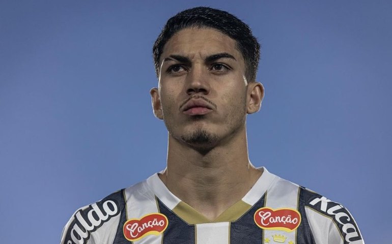 Jair admite Santos sob pressão e aposta no apoio da torcida em Joinville por reação na Série B