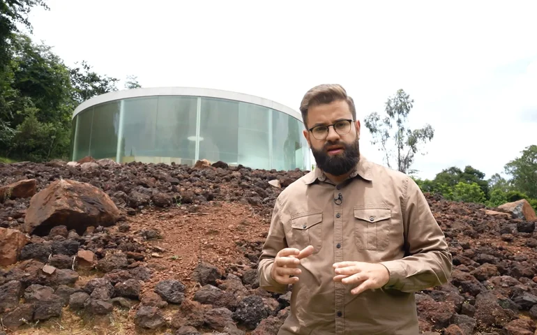 Arquivo A destaca a reconstrução da cidade de Brumadinho