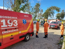 Bebê de dois meses é resgatada por bombeiros após ficar presa dentro de carro na Fernandes Lima