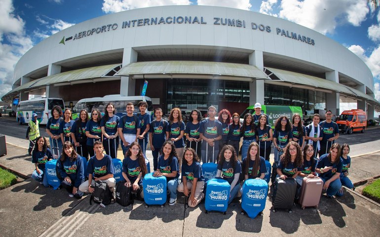 Daqui Pra o Mundo: Estudantes e seus pais falam de emoção sobre viagem para Inglaterra