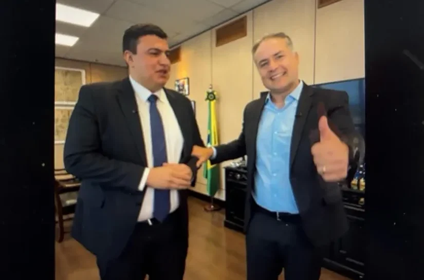 Prefeito se alia com Renan Filho e recebe promessa de grana federal para construção de estádio de futebol