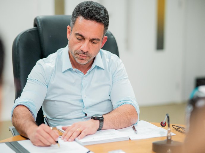 Governador anuncia quatro mudanças no secretariado e aumenta número de mulheres no primeiro escalão