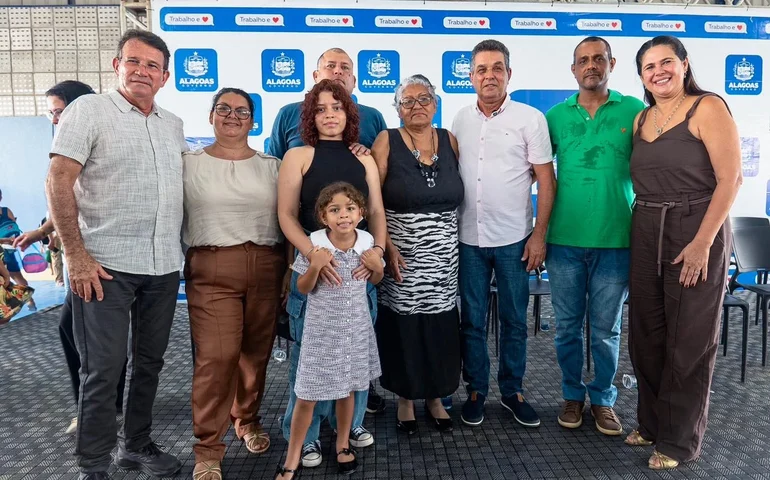 Prefeitura de Branquinha e Governo do Estado inauguram sala Saúde Até Você Digital e nova escola