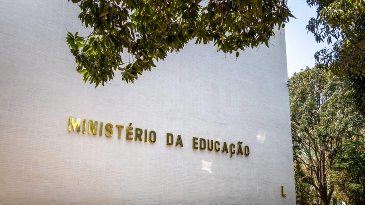 Congresso analisa crédito especial para instituições federais de ensino