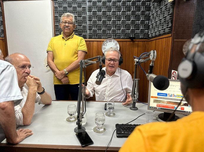 Em visita a Penedo, senador Renan conhece projetos em andamento da gestão do prefeito Ronaldo Lopes