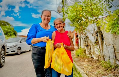 Prefeitura de Lagoa da Canoa mantém a tradição e realiza entrega de peixes nesta quinta, 2