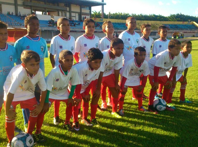 Roteiro incentiva rendimento escolar de jovens através do esporte