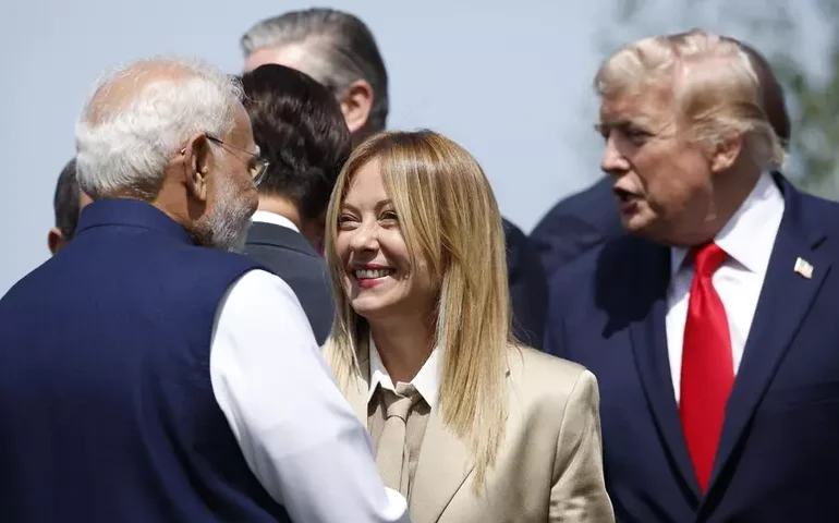 Após crise, Trump brinca com Meloni no G7: 'Fui abandonado'