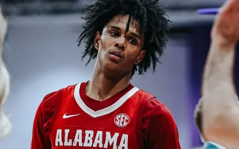 Armador do Alabama é preso por posse de drogas às vésperas do torneio da NCAA