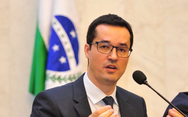 Deltan Dallagnol afirma já ter meio milhão de reais na conta para indenizar Lula