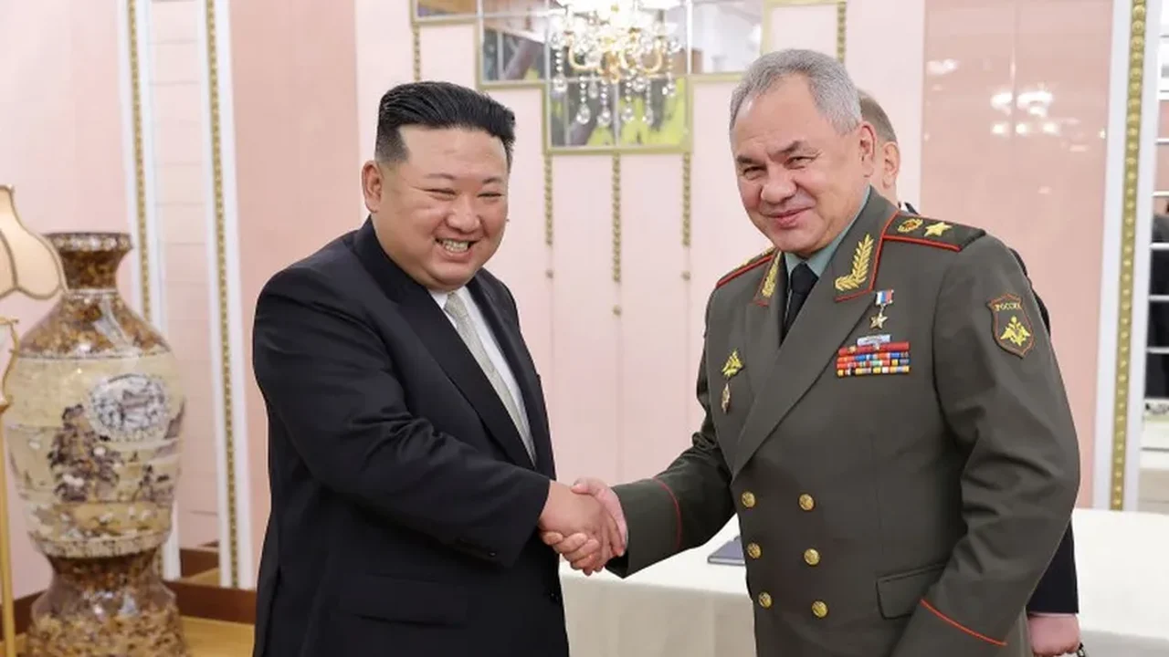 Rússia e Coreia do Norte defendem cooperação mais estreita para 'fortalecer segurança e defesa'