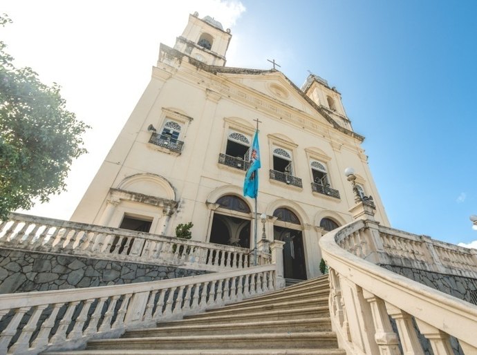 Missa Campal e Procissão de Corpus Christi movimentam ruas do Centro de Maceió