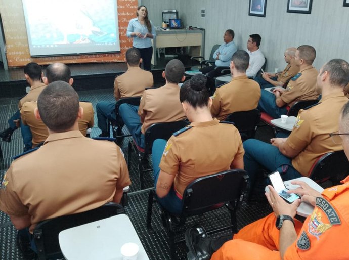 Cadetes visitam Indústria Coringa e vivenciam práticas de gestão patrimonial