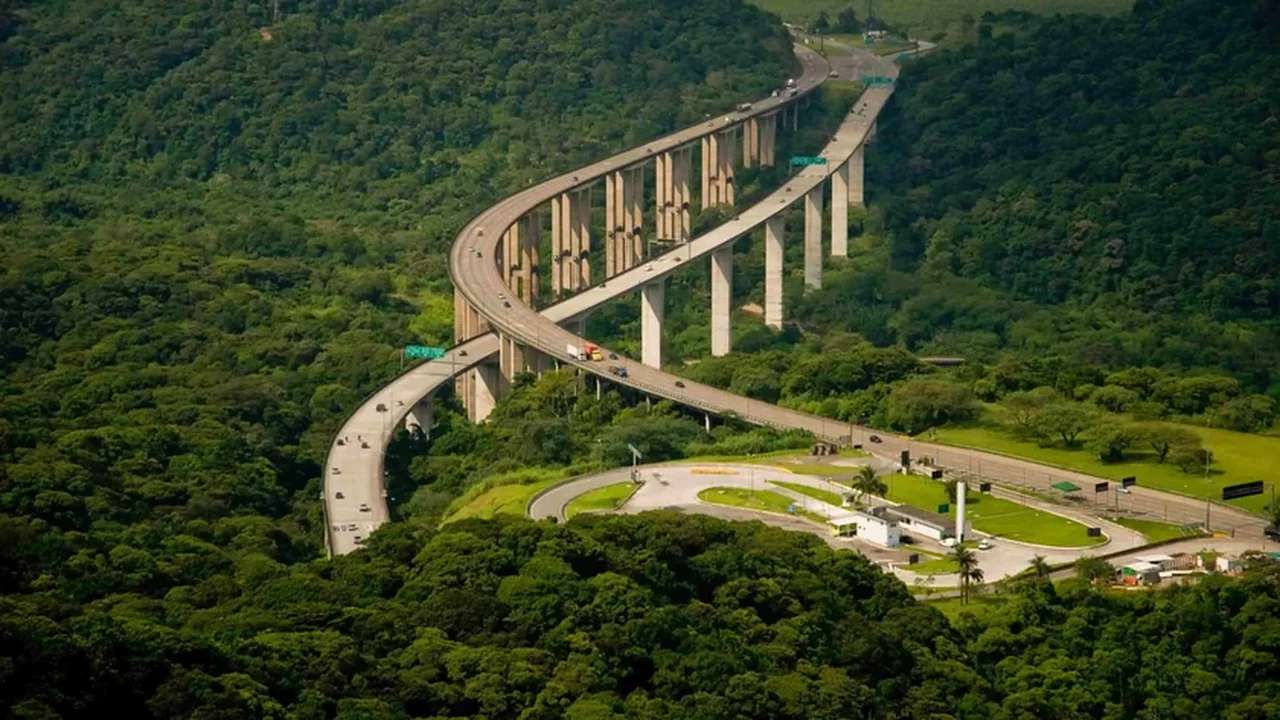 Motiva e EcoRodovias firmam parceria com Eletromidia para mídia OOH