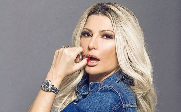 Antonia Fontenelle diz que mudou para os EUA para 'não receber oficiais de Justiça'