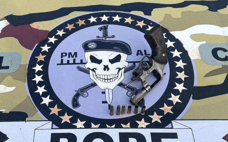  Polícia Militar apreende armas e drogas em Maceió e Joaquim Gomes  