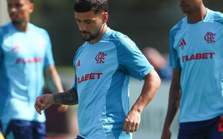 Flamengo encerra preparação para enfrentar o Bayern no Mundial à espera de De la Cruz