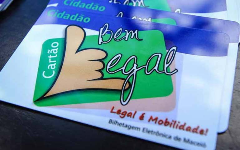 Semana Nacional de Trânsito: SMTT realiza ação em shopping em Maceió