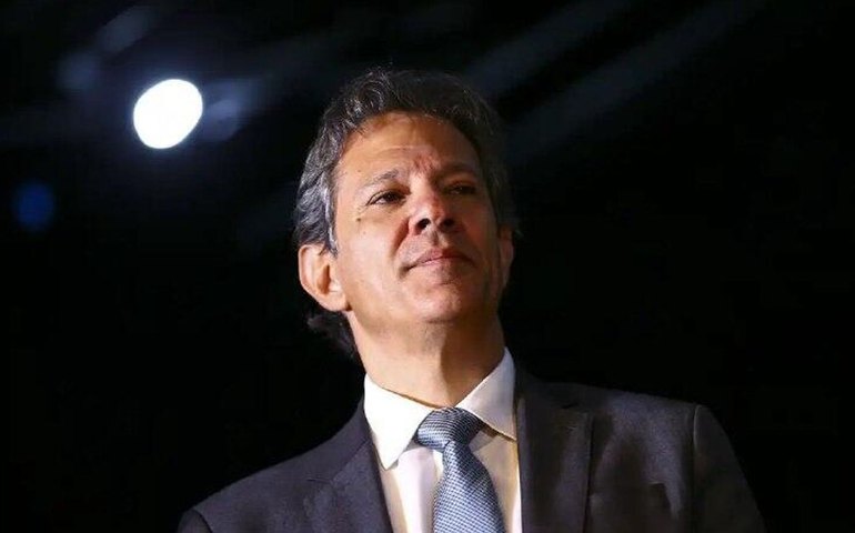 Suspensão de tarifas dos EUA terá efeito imediato favorável ao Brasil, diz Haddad