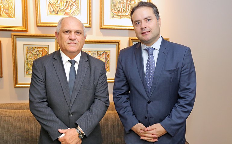 Presidente Otávio Praxedes se reúne com governador Renan Filho
