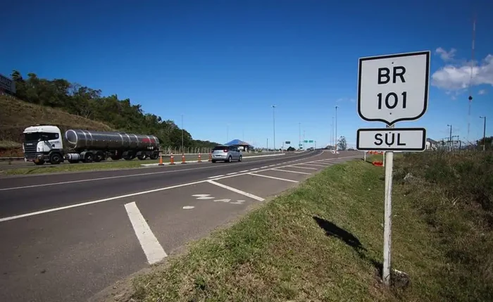 BR-101 é a rodovia federal onde mais aconteceram acidentes em 2024