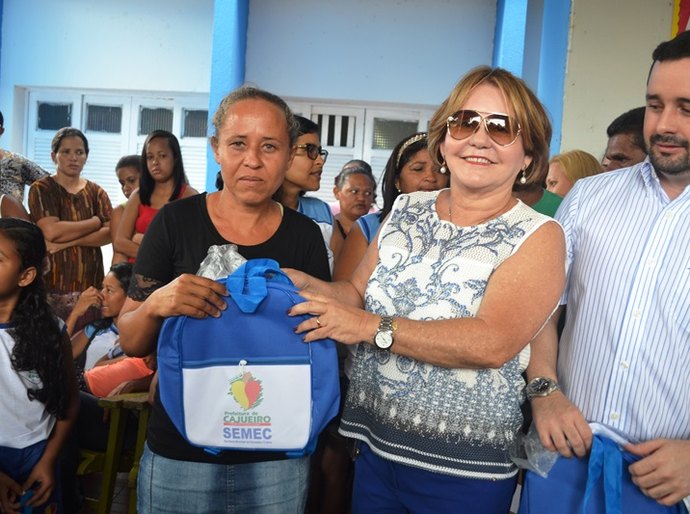 Entrega de obras e Lengo Tengo marcam os 58 anos de emancipação de Cajueiro