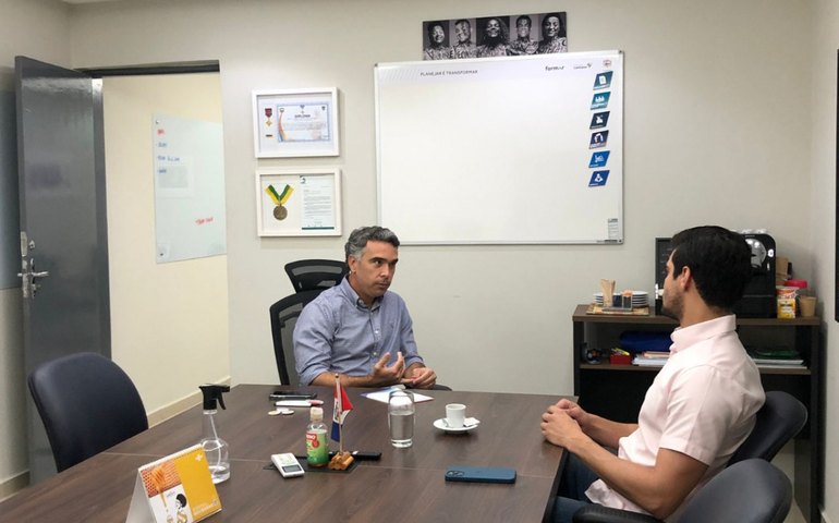 João Catunda denuncia recusa de JHC por 15 creches estaduais