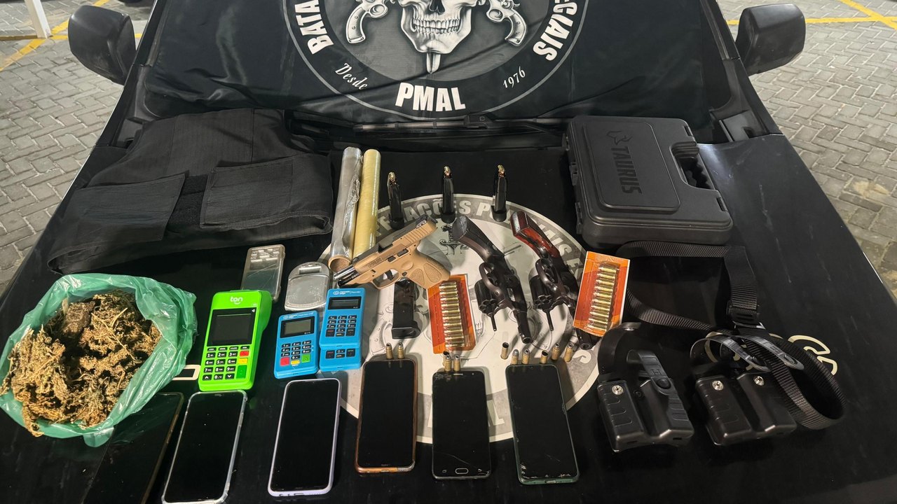 Ação da PM em Satuba finaliza com apreensão de três armas de fogo e drogas