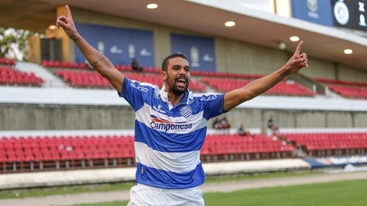 De saída do CSA, Douglas fala da tatuagem especial: “Ficou marcado”
