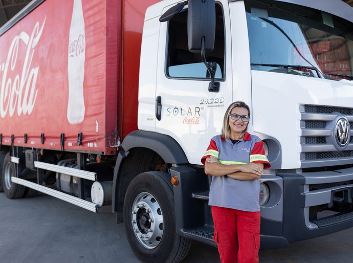 Solar Coca-Cola consolida estratégia de equidade e projeta avanço da representatividade feminina em 2026