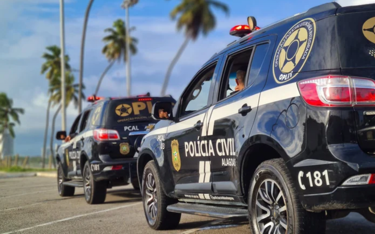 Polícia Civil de Alagoas é elogiada após Oplit recuperar celular de turista em Maceió
