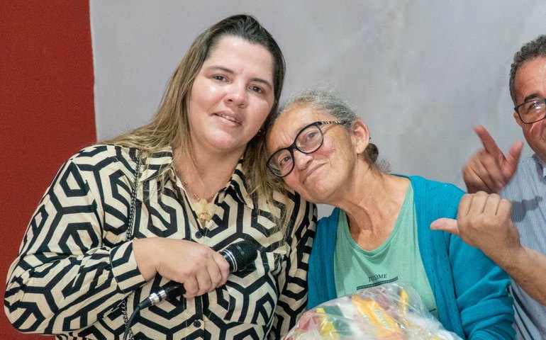 Traipu Carinhoso: moradores de Olho D’água do Lima, Santa Cruz e Sítio Areias recebem ação da prefeitura